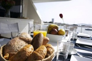 NEWFLASH Breakfast
